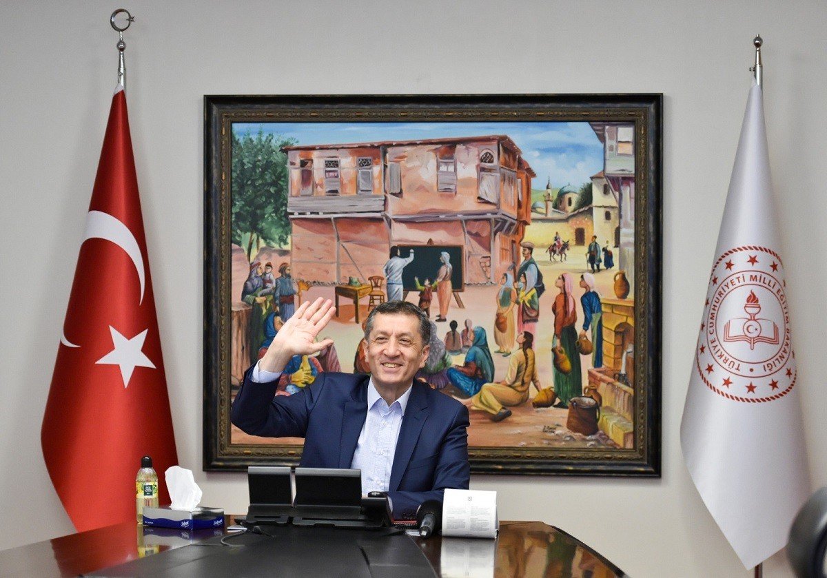 MİLLİ EĞİTİM BAKANI