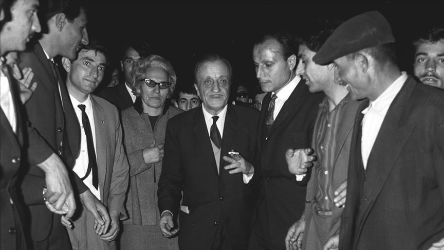 necip-fazil-kisakurek-kimdir-hayati-eserleri-nedir